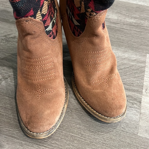 Very Volatile “Vona” boot, GUC - Picture 7 of 9